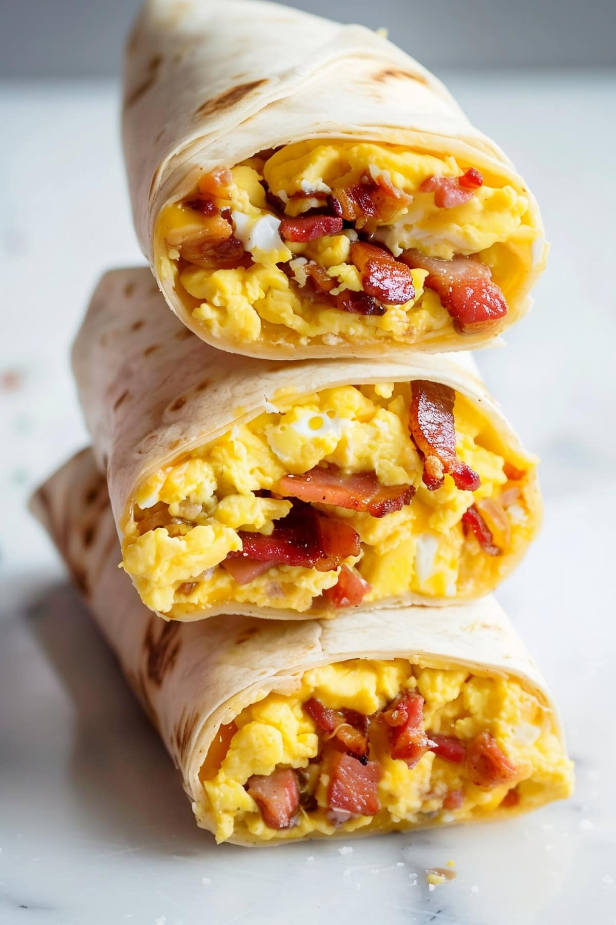 bacon and egg breakfast wrap — easy, protein packed & delicious