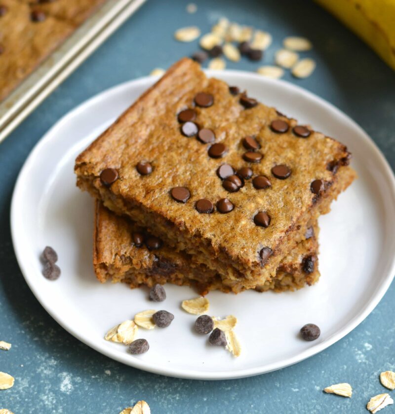 banana oat breakfast bars — healthy, chewy & morning ready
