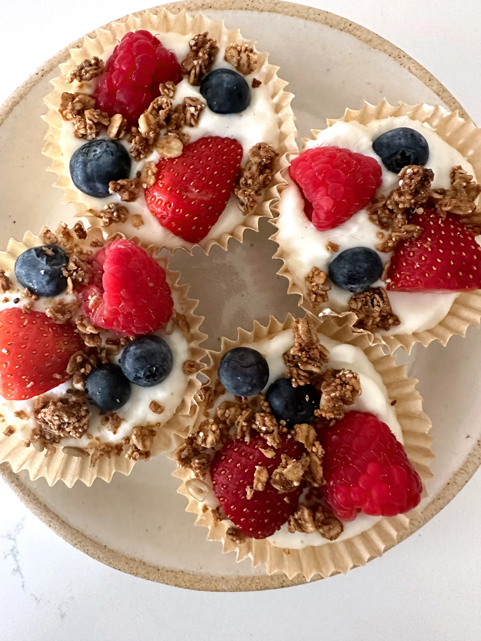 frozen yogurt granola cups — healthy, make ahead & berry topped snack