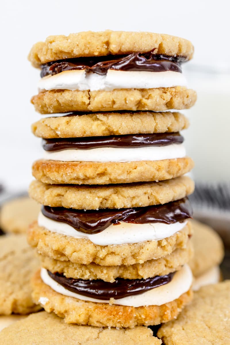 peanut butter s’mores sandwich cookies — soft peanut butter cookies, gooey marshmallow & melted chocolate