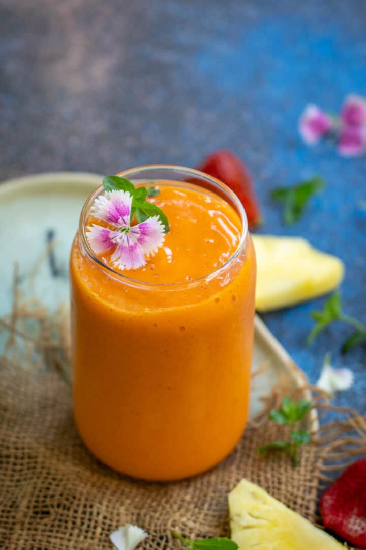 sunrise sunset smoothie — tropical, vitamin rich & refreshing